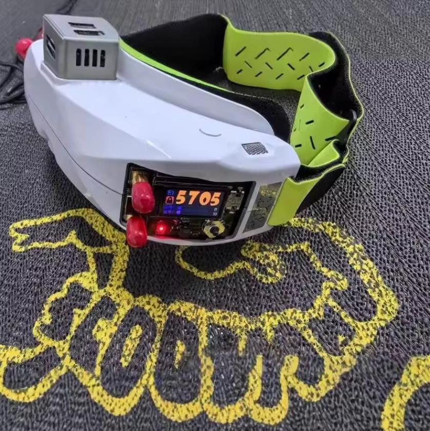 4.9GHz 5.8GHz 6.1GHz 3W VTX VR - огляд і ціна Foxeer Reaper Extreme 2.5W Vtx